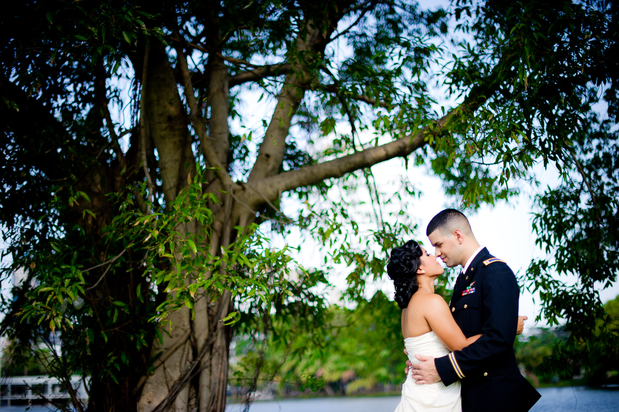 Bangkok Thailand Wedding Photography | ภาพคู่แต่งงาน ถ่ายที่สวนรถไฟ